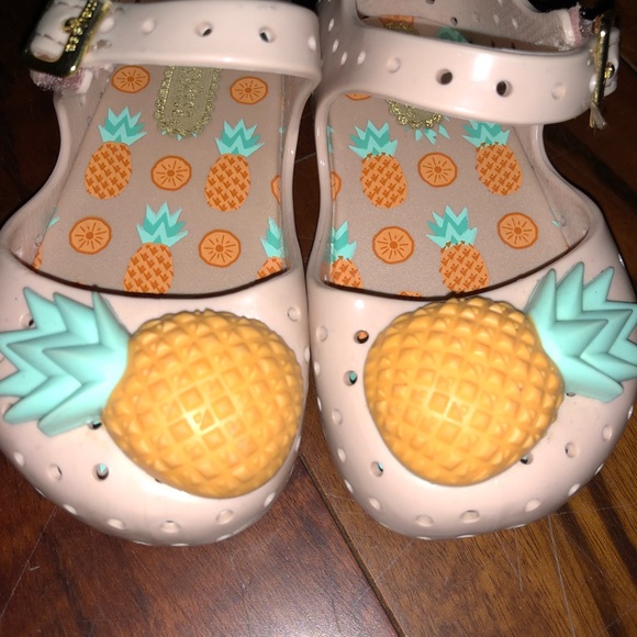 Mini Melissa toddler shoes. Size 5 - Picture 3 of 5